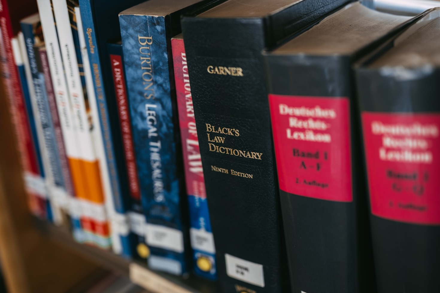 5 Key Qualities to Look for in a Law Firm
